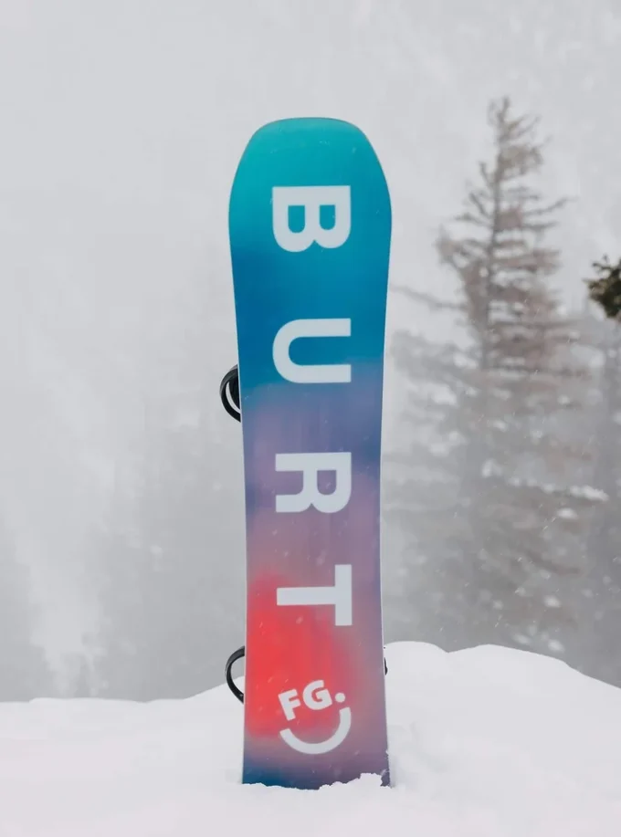Snowboard Burton Feelgood Camber pentru femei