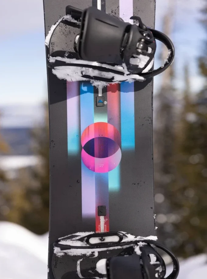 Snowboard Burton Feelgood Flying V pentru femei