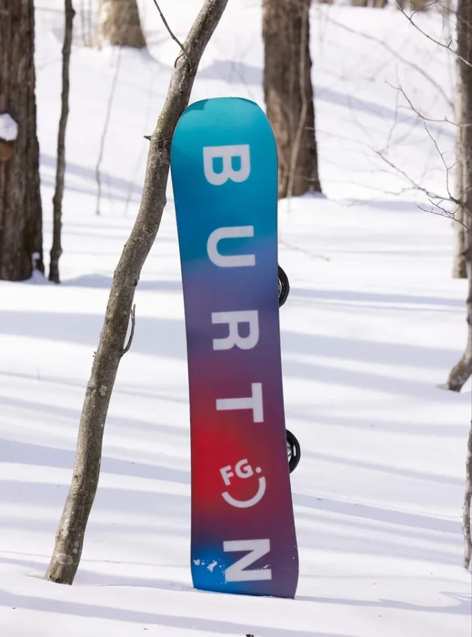 Snowboard Burton Feelgood Smalls Camber pentru copii