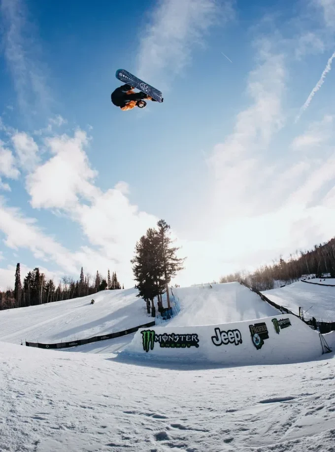 Snowboard Burton Free Thinker Camber pentru bărbați