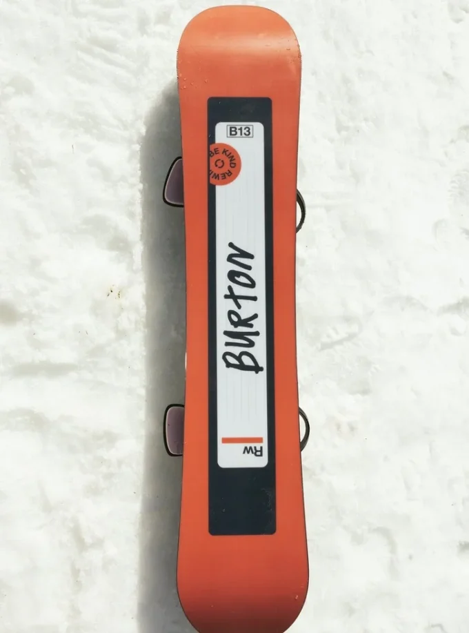 Snowboard Burton Rewind Camber pentru femei