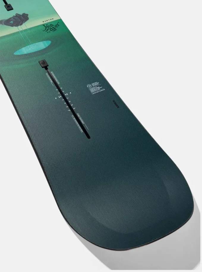 Snowboard Burton Yeasayer Camber pentru femei