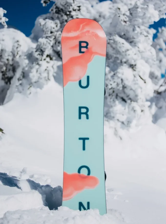 Snowboard Burton Yeasayer Camber pentru femei