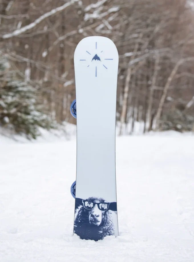 Snowboard Burton Yeasayer Flat Top pentru femei